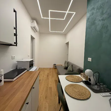 & Solution Apartment Trieste